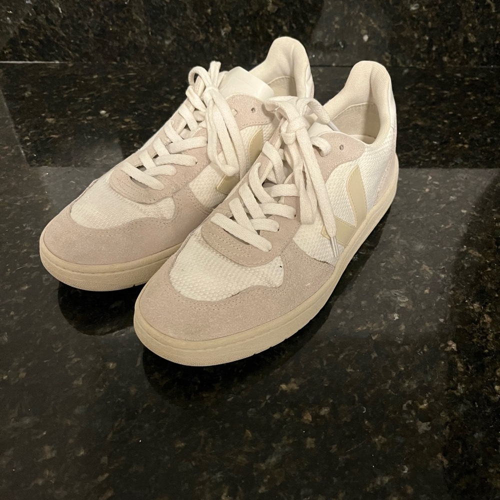 Veja Women's Sneakers in Cream and White